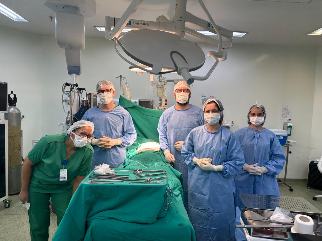 Hospital Regional do Sertão Central realiza, pela primeira vez, cirurgia que retira parte do fígado em paciente oncológico