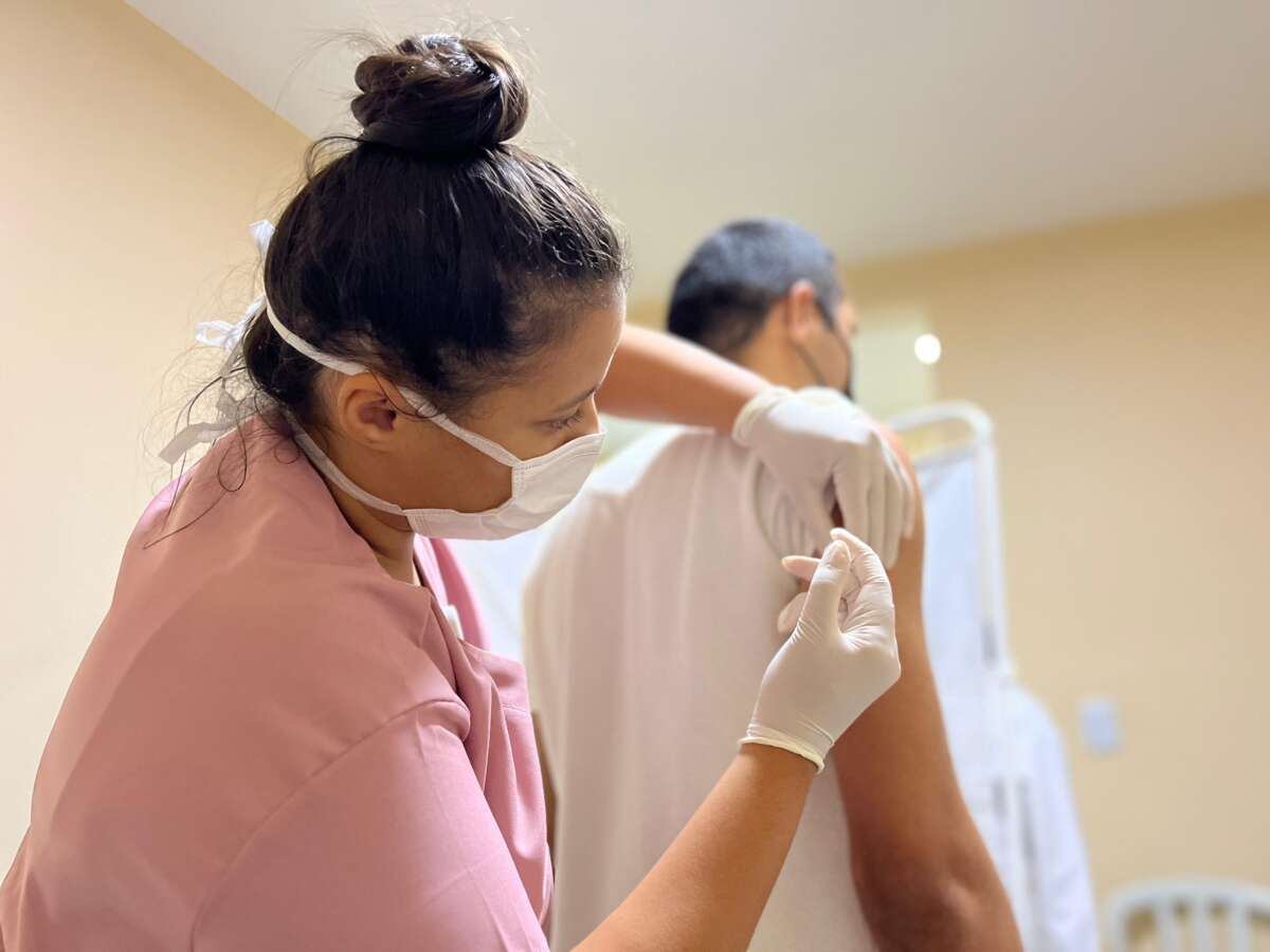 Vacinação: Sesa promove Dia D com foco na imunização contra o HPV