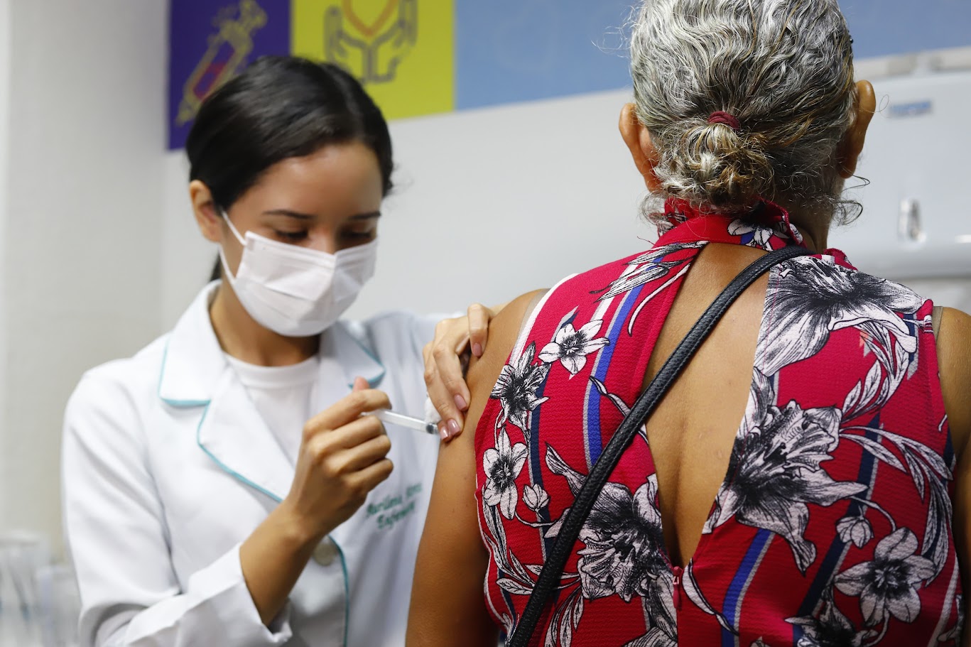 Secretaria da Saúde do Ceará realiza Dia D de Vacinação contra a Gripe no Vapt Vupt Papicu