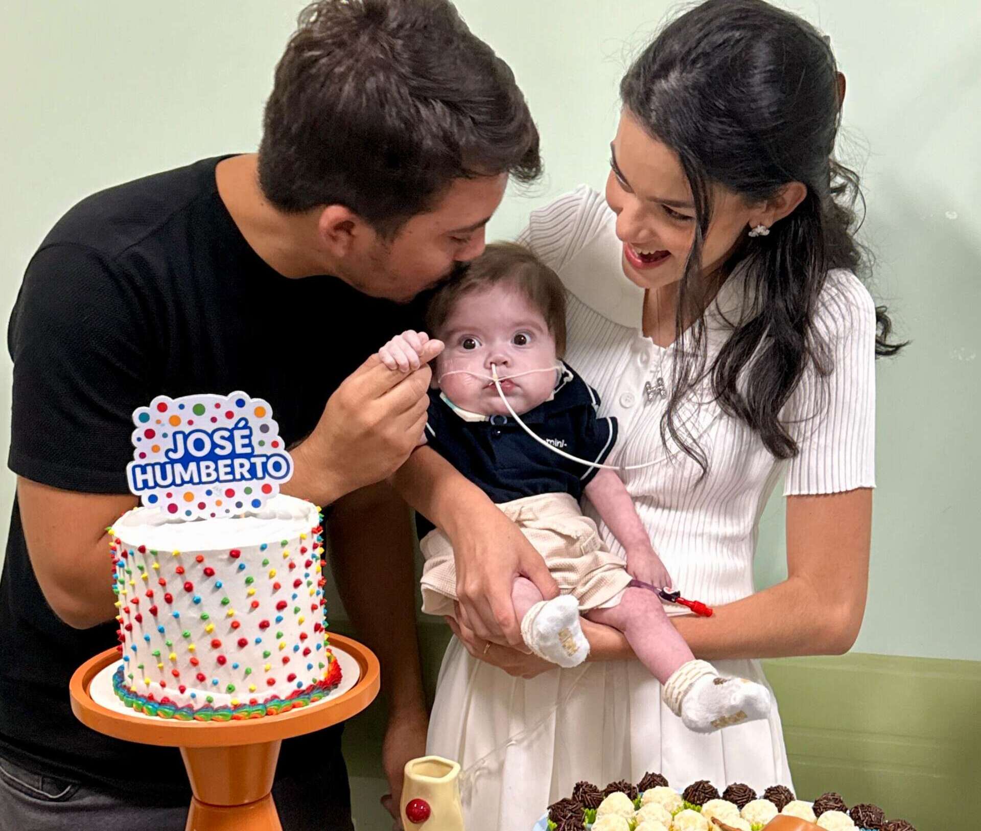 Hospital Infantil Albert Sabin: aniversários transformam internação de bebês em momentos de afeto