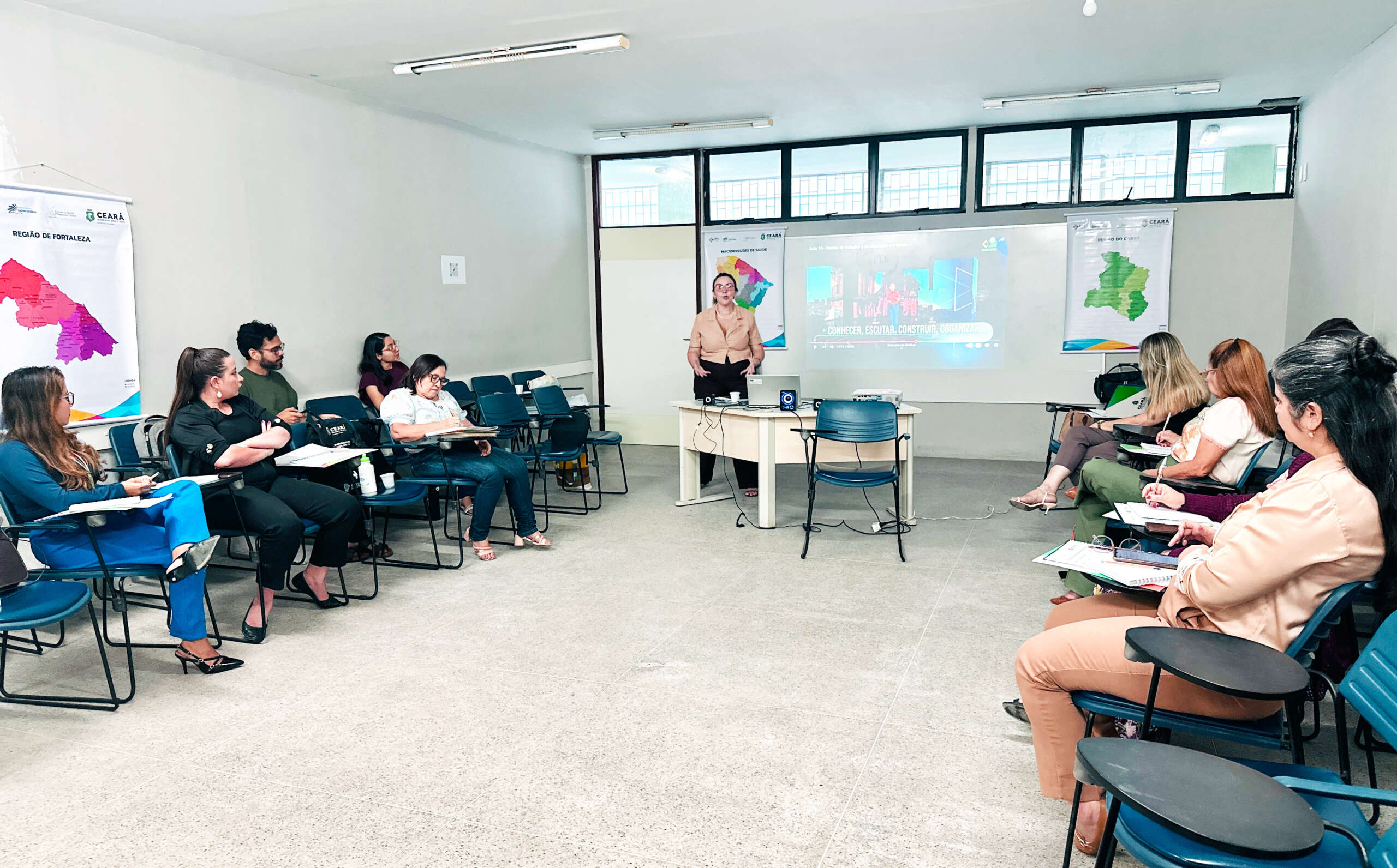 ESP/CE e Sesa capacitam profissionais para a implantação da Política de Educação Permanente em Saúde nos territórios