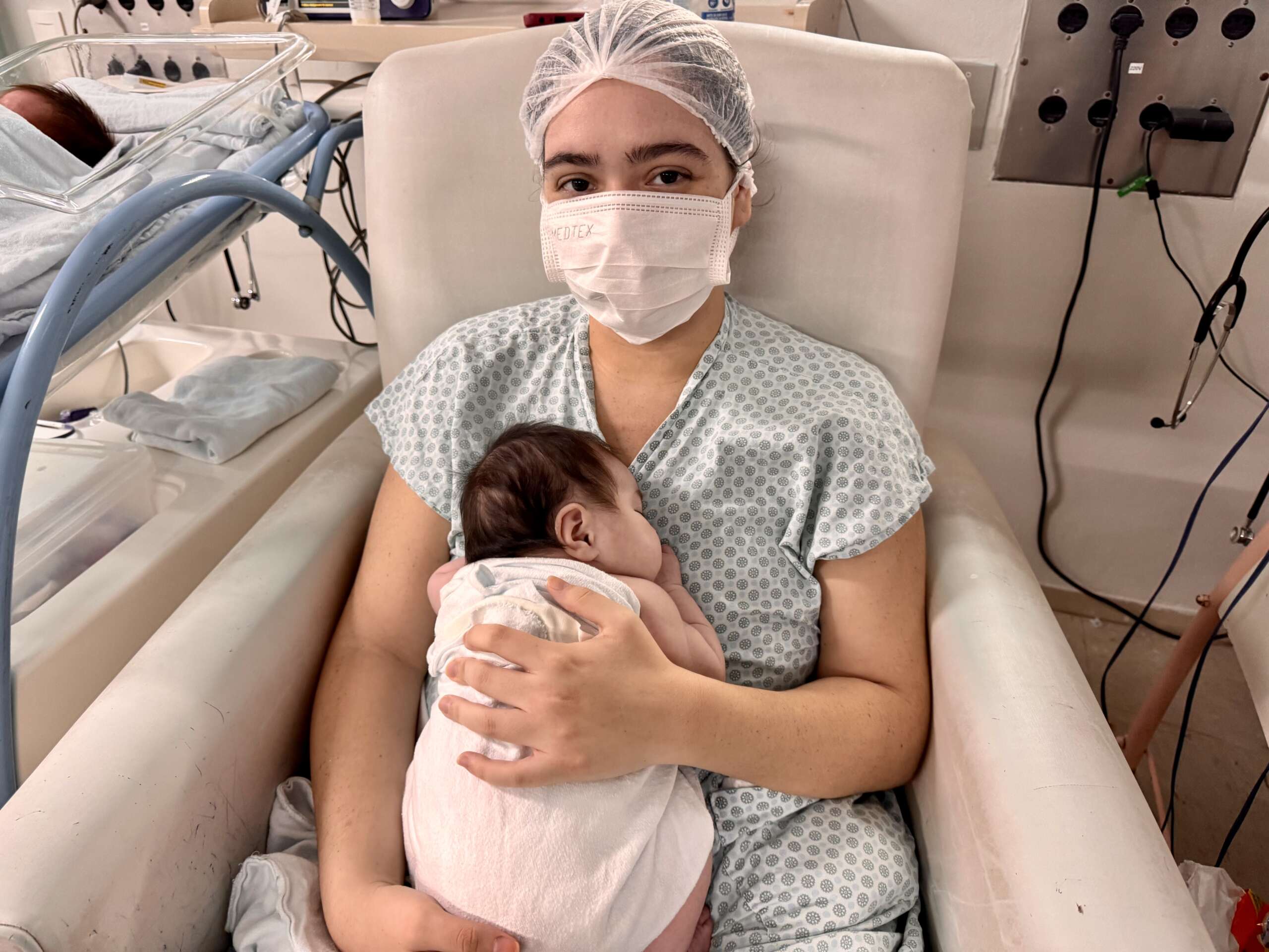 Agosto Dourado: o poder do leite materno na recuperação e no vínculo entre mãe e bebê