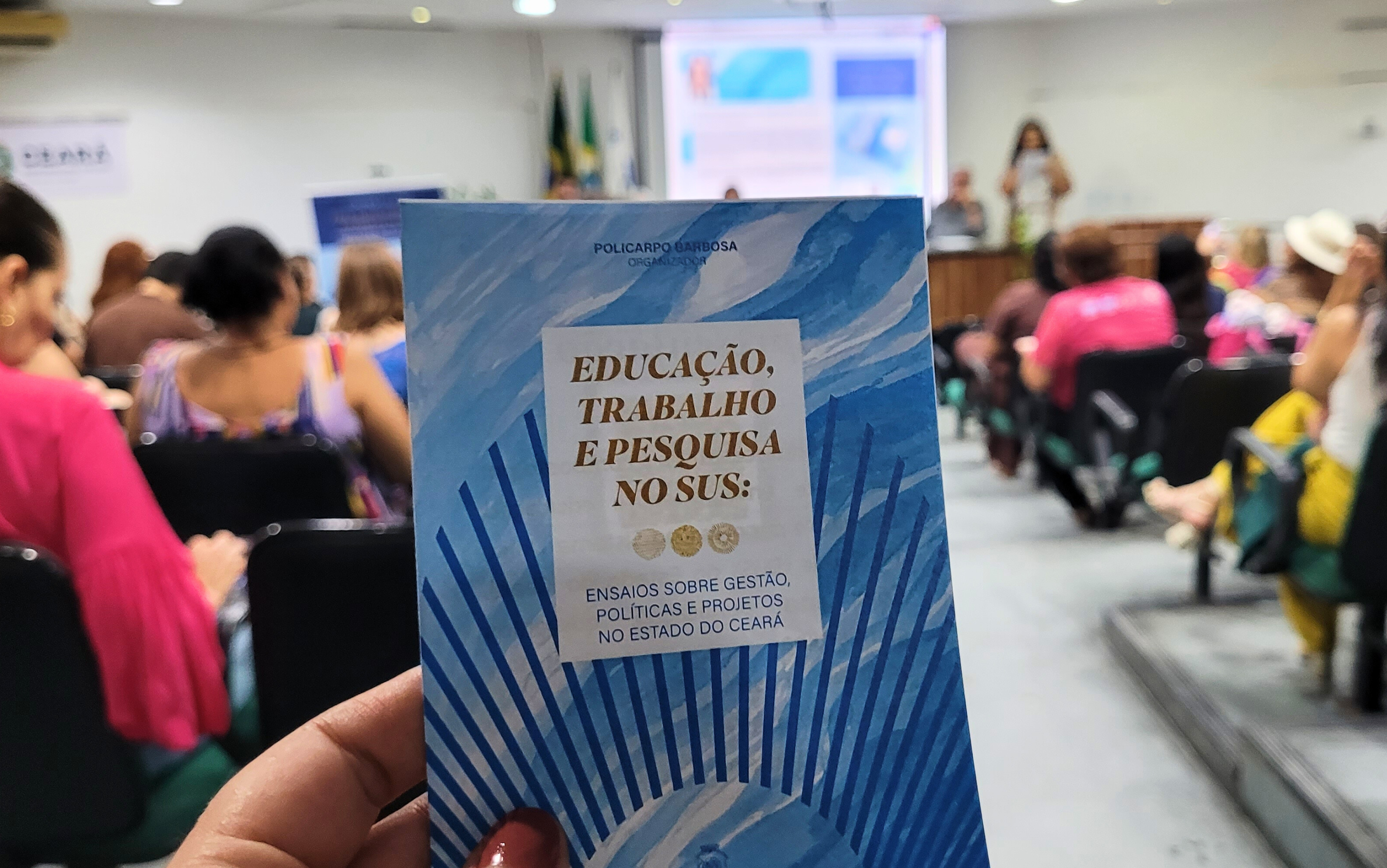 Sesa lança livro que celebra o conhecimento e a valorização dos trabalhadores do SUS Ceará