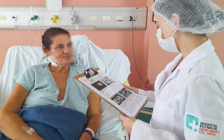 Iniciativa do Helv leva acolhimento por meio da divulgação de informações a pacientes da UTI
