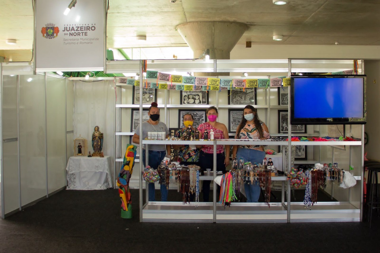 Feira Impulsiona Cariri, realizada pela Adece e Centec, com apoio da Sedet, marcou a retomada de eventos presenciais na região