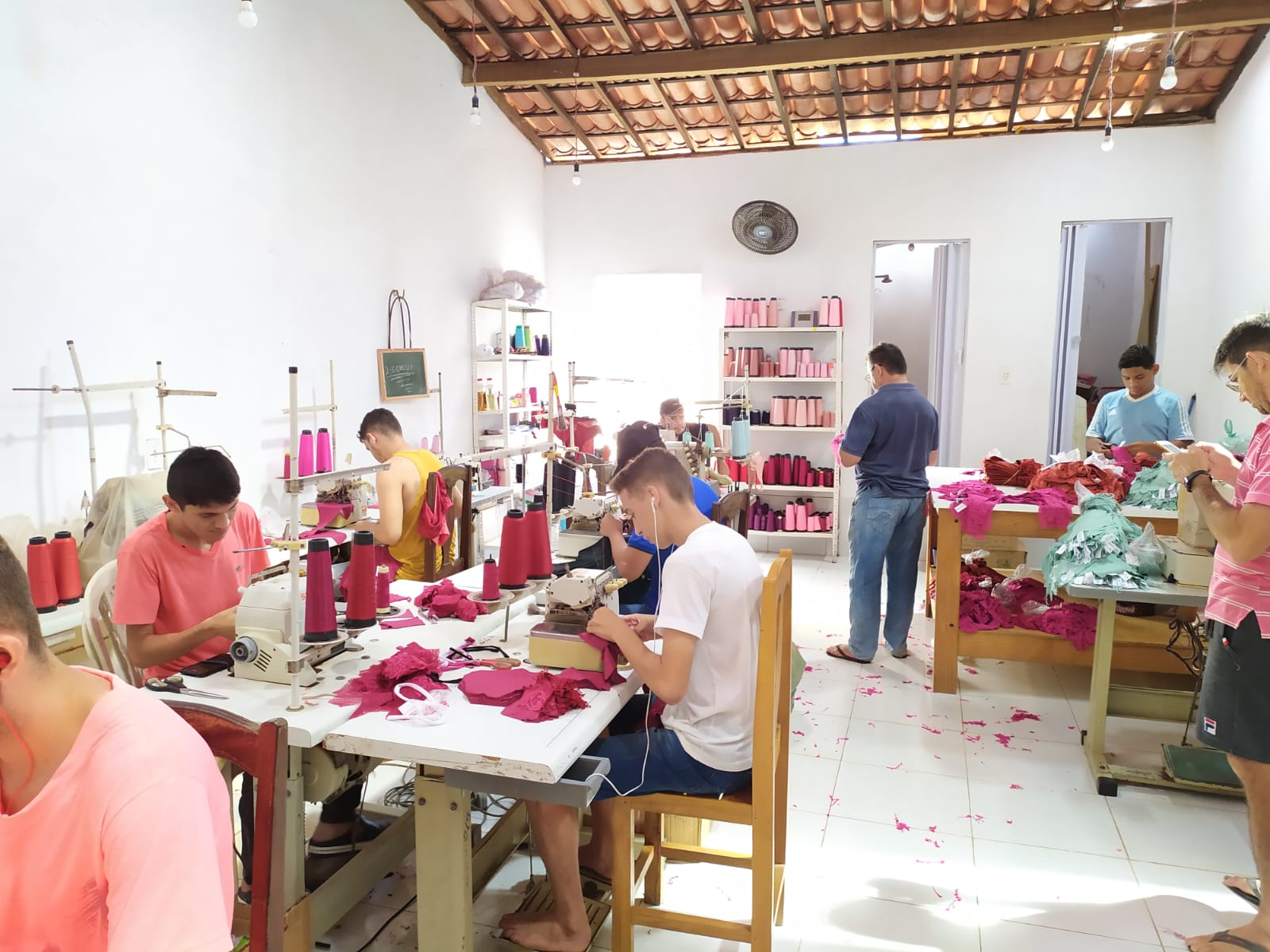 Produtores do APL de Frecheirinha são capacitados para melhorar gestão financeira do polo de moda íntima