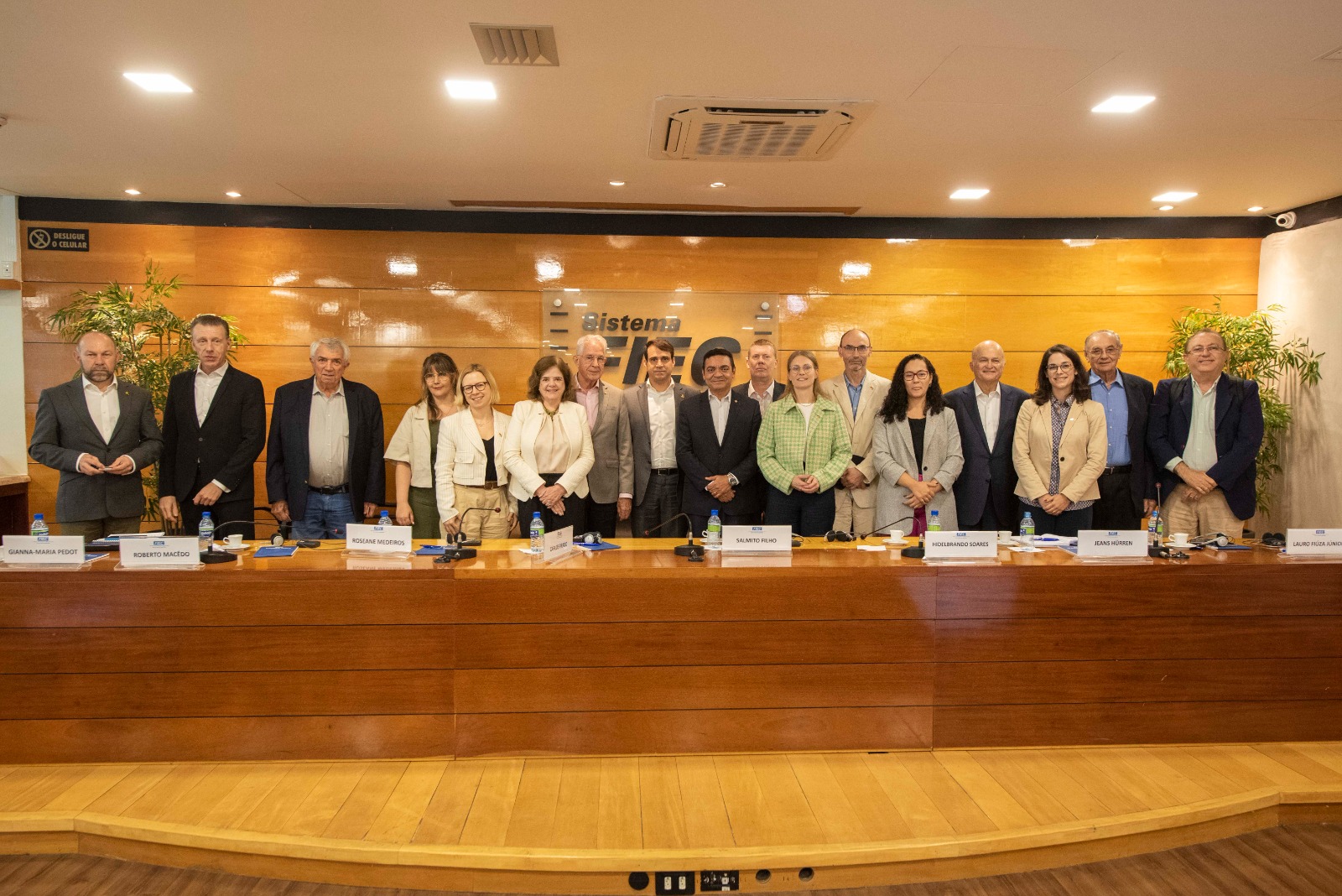 Delegação alemã visita o Ceará para impulsionar negócios de Hidrogênio Verde