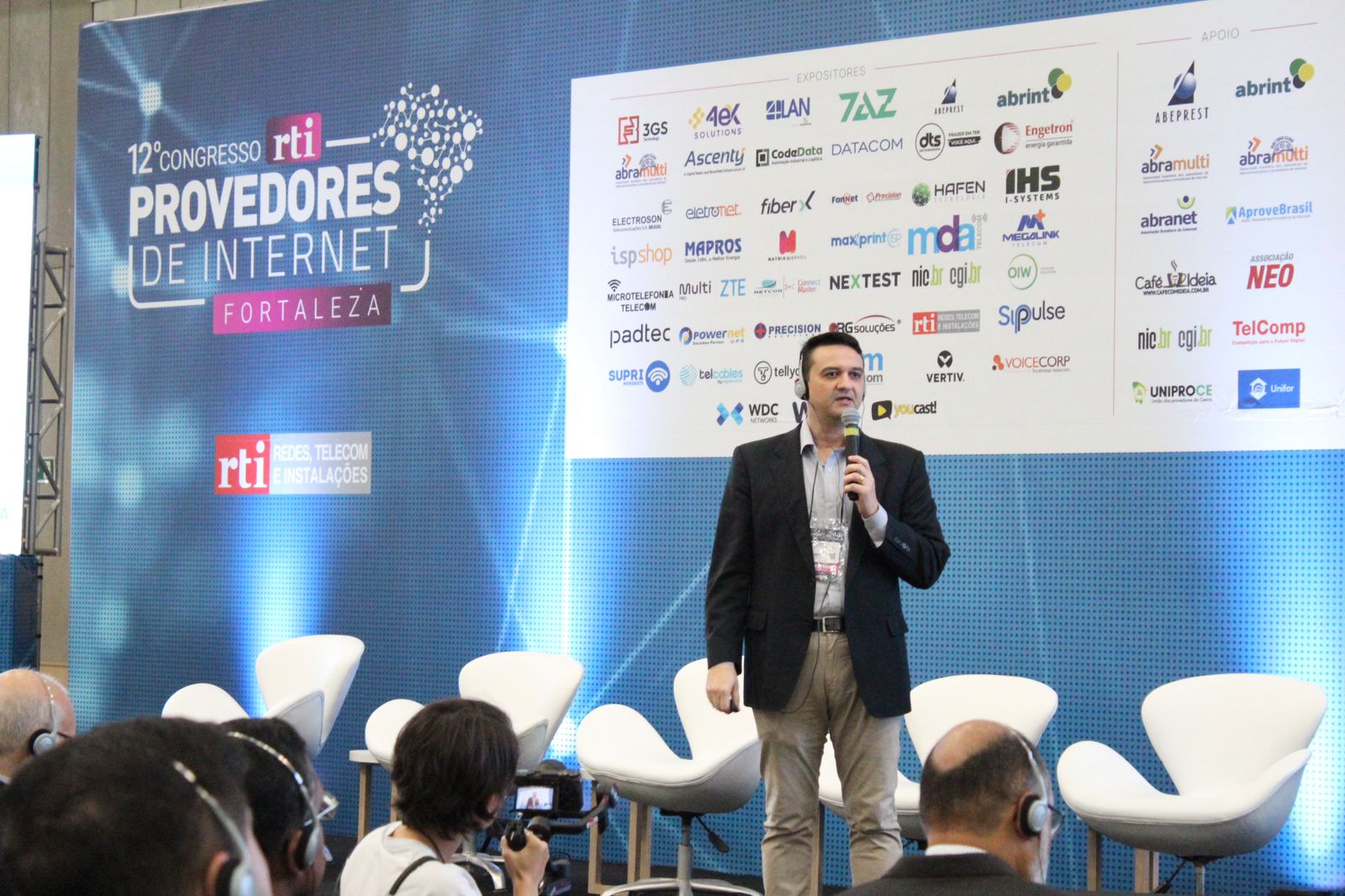SDE marca presença em Congresso que debateu sobre o futuro do setor de TIC