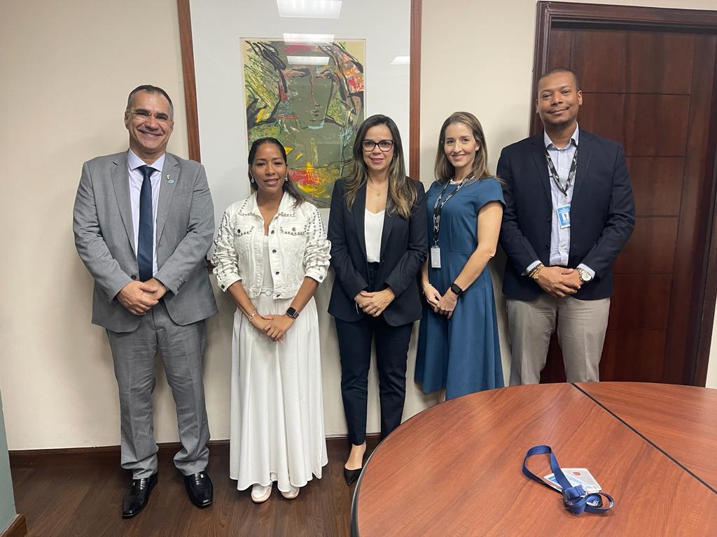 Comitiva da ZPE Ceará visita Zonas Francas do Panamá