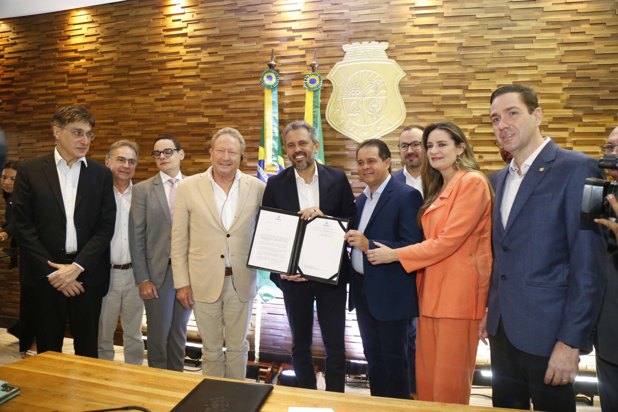 Governo do Ceará entrega primeira licença ambiental a uma empresa de hidrogênio verde