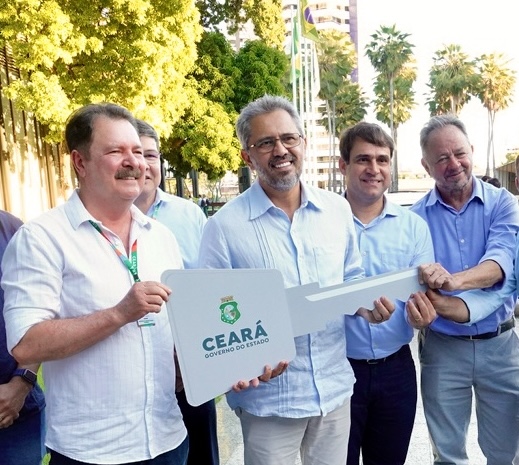 Governo do Ceará entrega novos veículos para reforço de fiscalização da Adagri