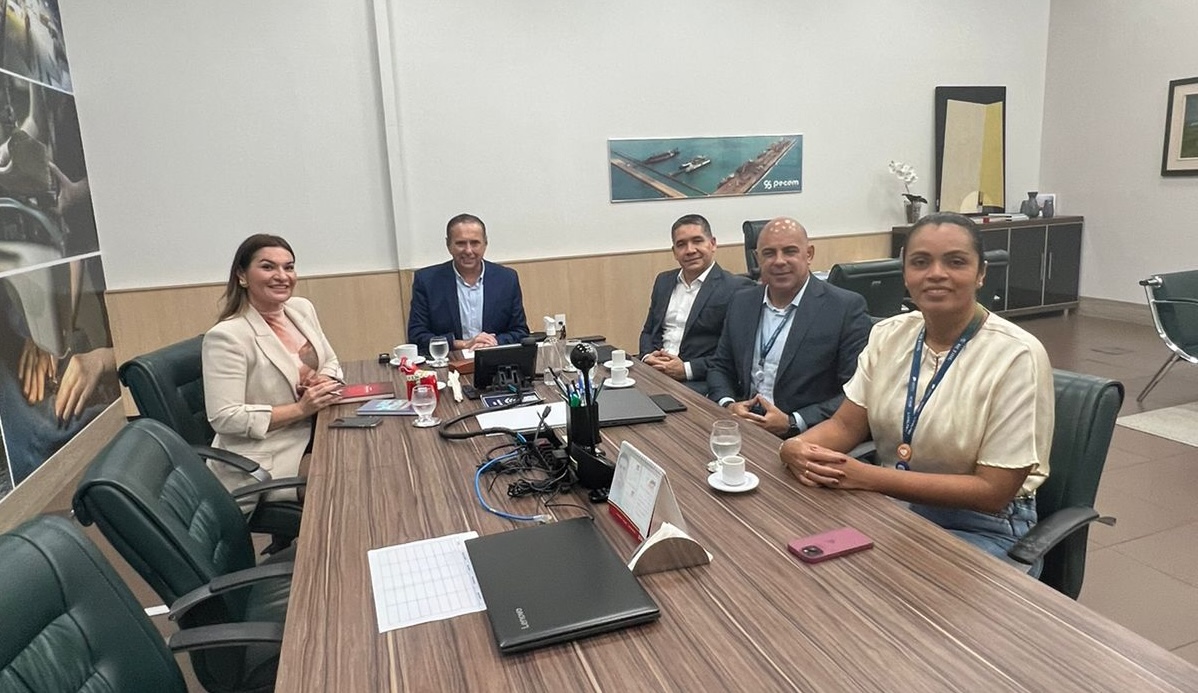 Secretário do Desenvolvimento Econômico do Ceará recebe empresa chinesa para tratar de novos investimentos no estado