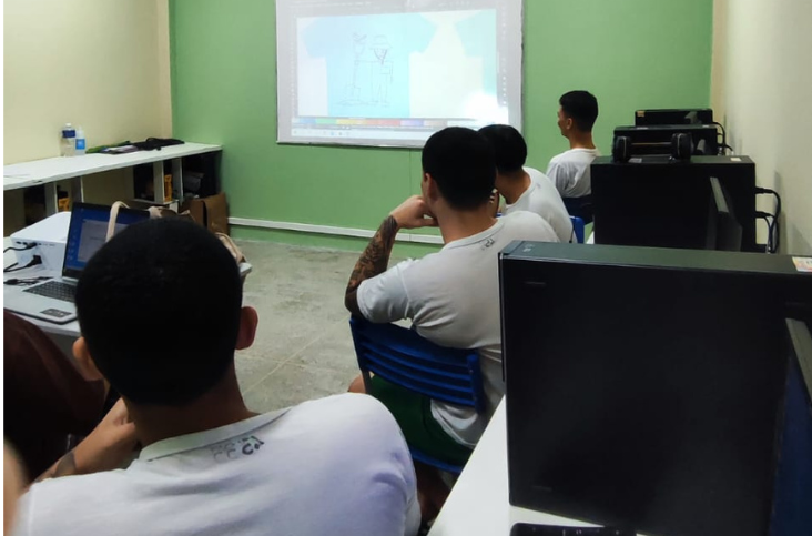 CS Canindezinho encerra Curso de Design de Estampas em parceria com ECA-CCBJ