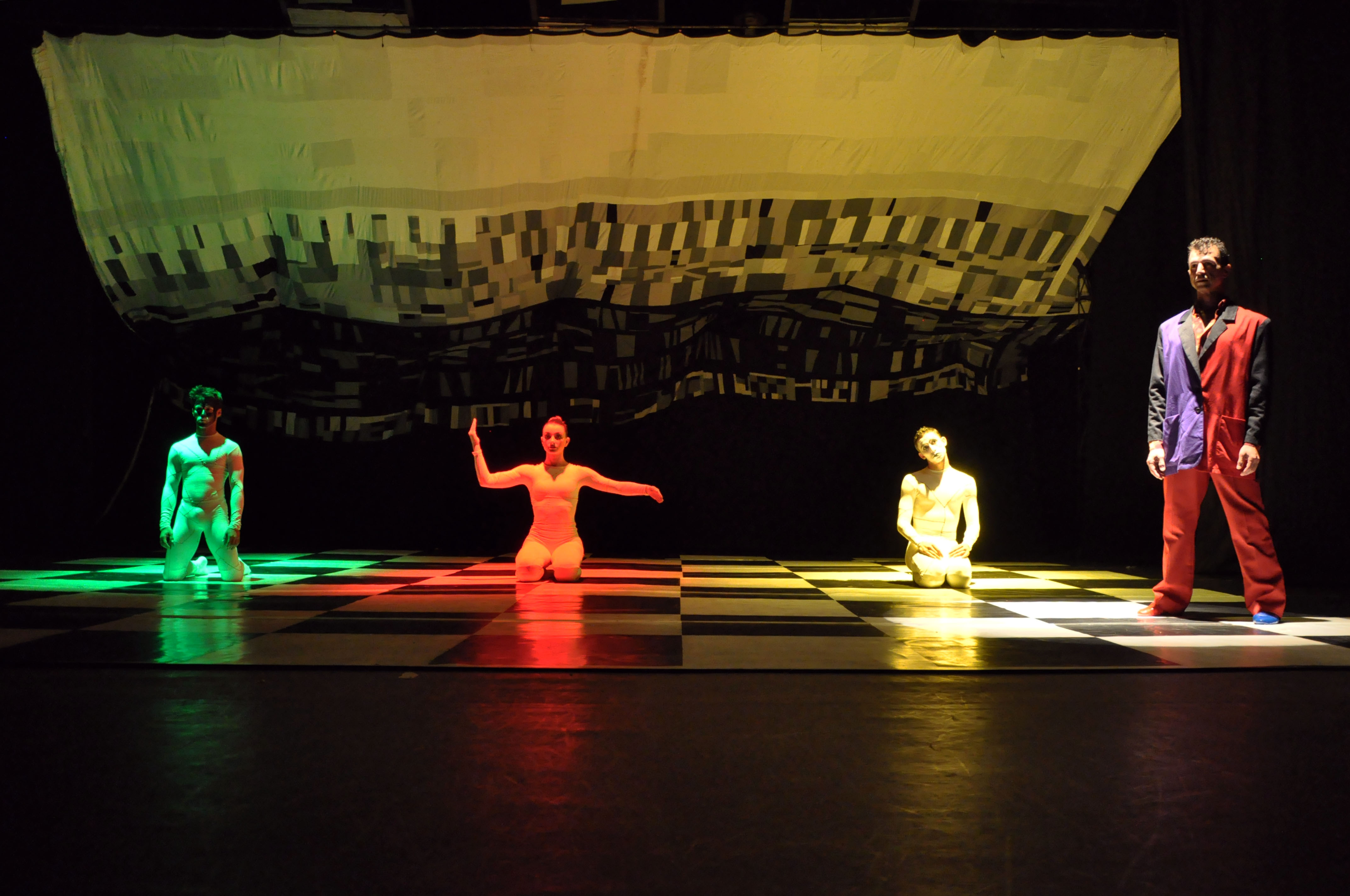 Duas criações do Ballet de Londrina para as obras de Stravinsky estreiam no Theatro José de Alencar no início de abril