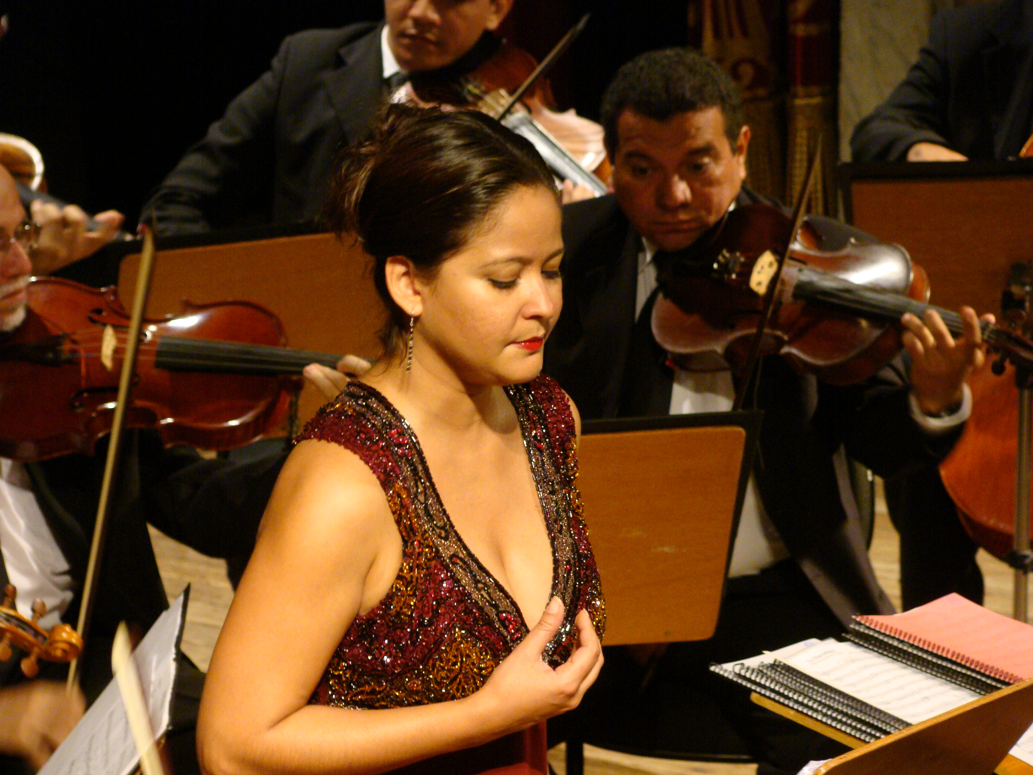 ÓPERA, VIRTUOSISMO E VERDI