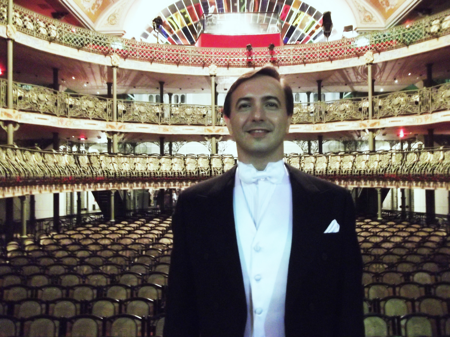 Ave Maria, Shubert, na voz do tenor Franklin Dantas, durante programação gratuita do Theatro José de Alencar deste domingo (17)