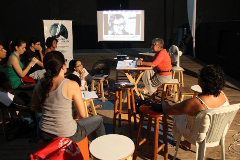 Cursos no Teatro Boca Rica durante o mês de julho