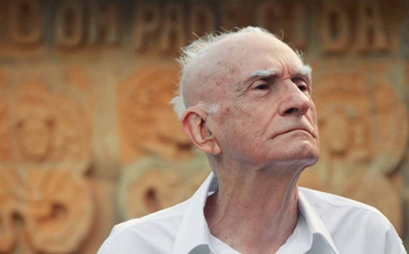 Ariano Suassuna realiza aula-espetáculo nesta quinta-feira