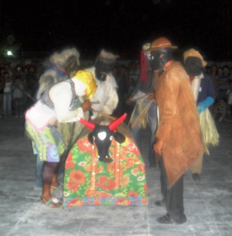 Ponto de Cultura Via de Paz apresenta Grupo de Reisado de Caretas em Jaguaretama
