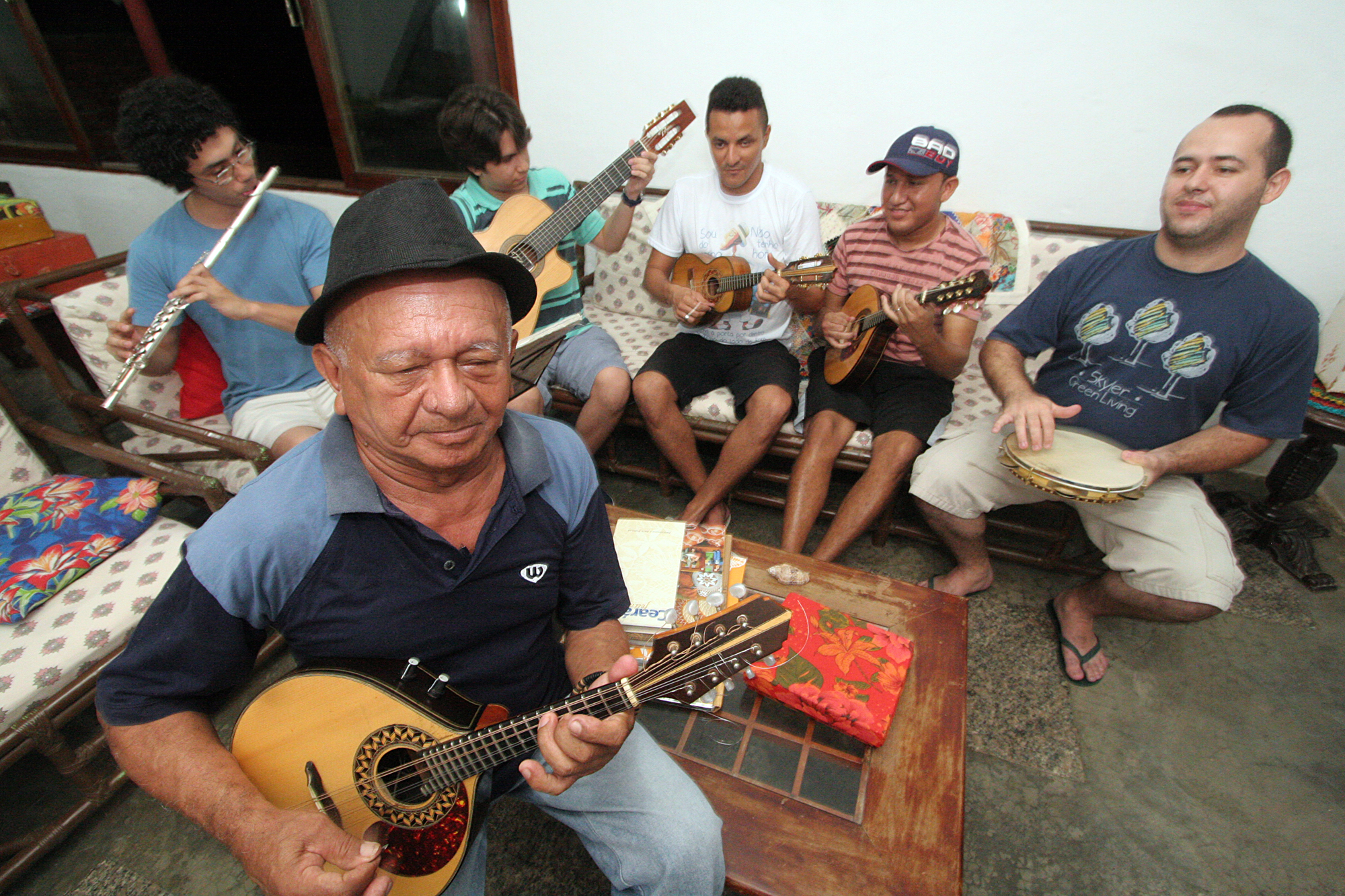 Homenageado pela Secult, Macaúba compartilha histórias de vida dedicada ao chorinho