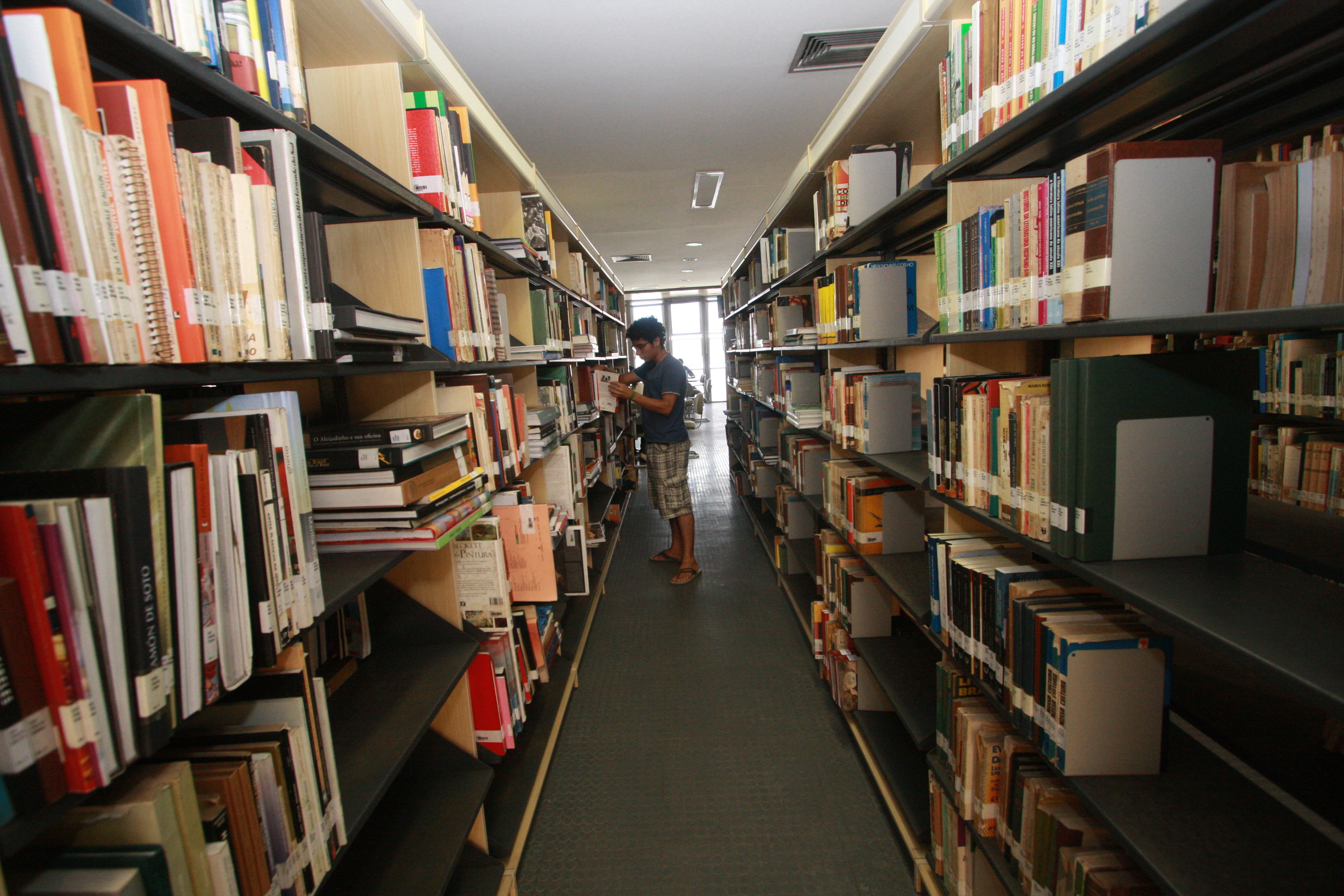 Sistema de Bibliotecas e projeto Mais Bibliotecas reúnem gestores públicos e lideranças