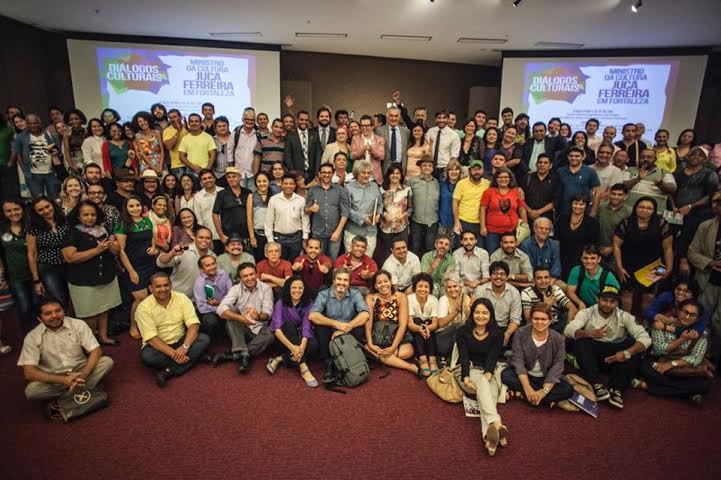 Artistas e produtores cearenses dialogaram com o ministro da Cultura, Juca Ferreira