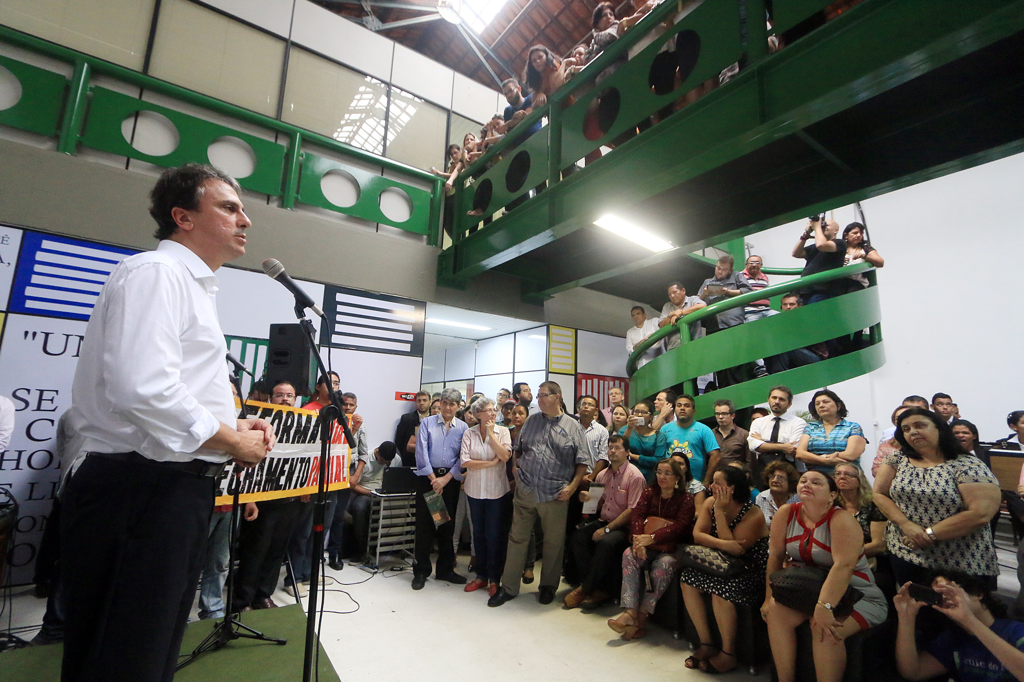 Na abertura do Espaço Estação, governador e secretário da Cultura assinaram ordem de serviço para reforma da Biblioteca Pública do Estado