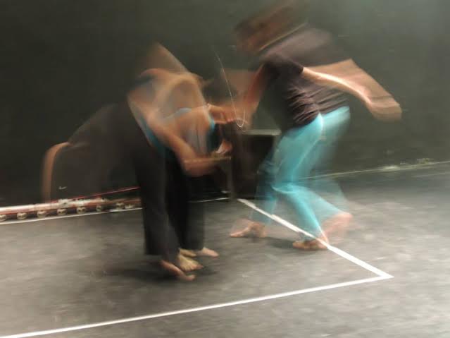Espaço Estação/Biblioteca Pública do Estado: Coletivo de Dança “Improvisa”, da UFC, realiza apresentação e sessões de estudo, sábado, 16/5