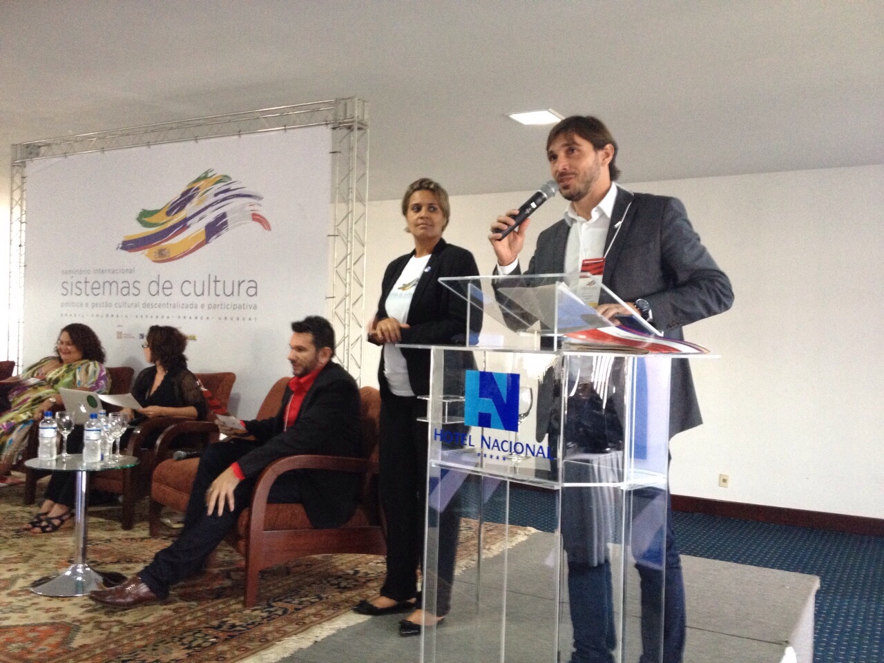 Secretário Guilherme Sampaio participou, em Brasília, de Seminário Internacional sobre Sistemas de Cultura, defendendo mudanças no financiamento para o setor