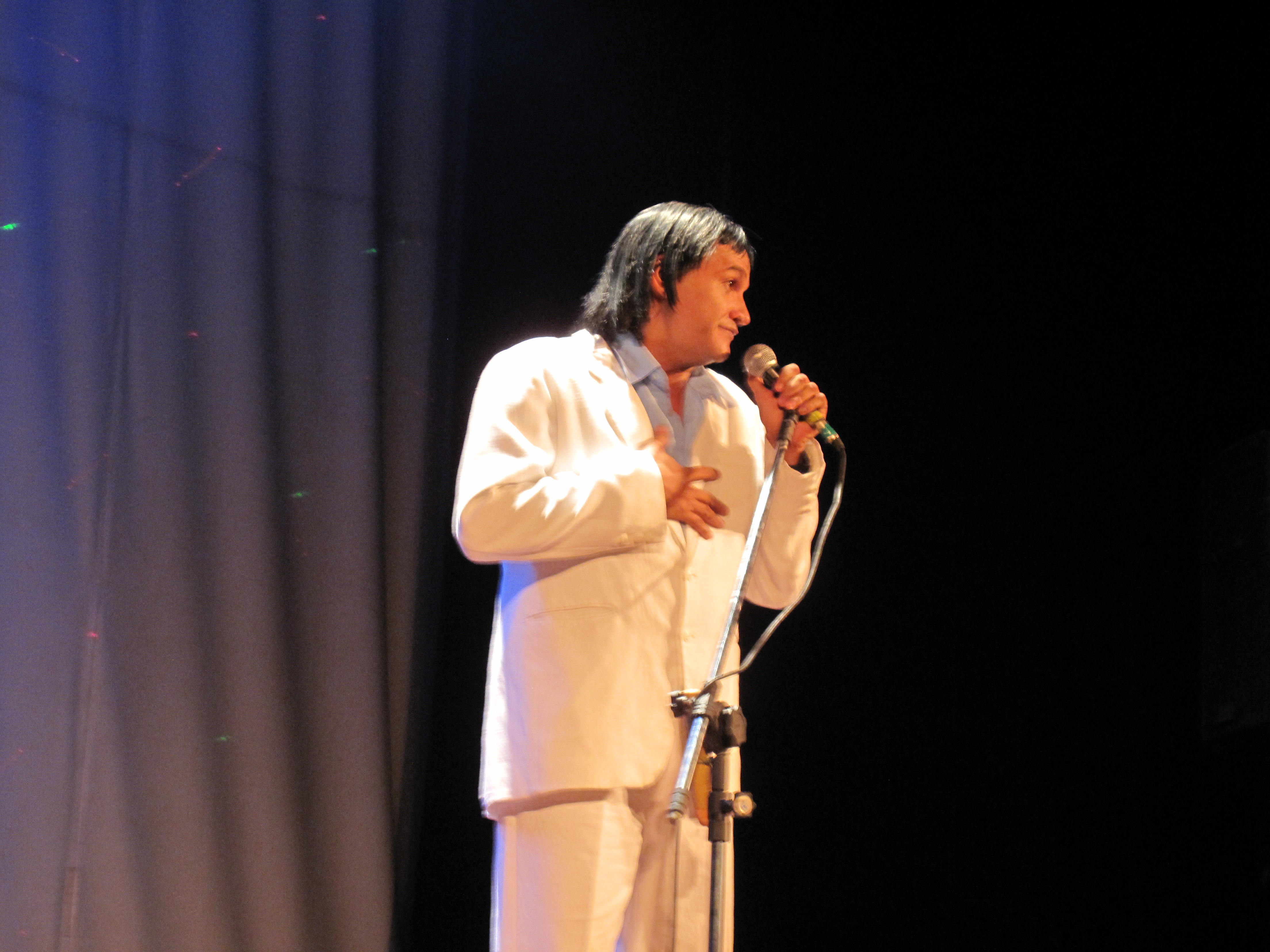 3º espetáculo do Terça de Graça leva ao Cineteatro São Luiz toda a irreverência da peça “Elas cansam Roberto”, nesta terça feira, dia 14/7, às 18h30. Entrada franca.