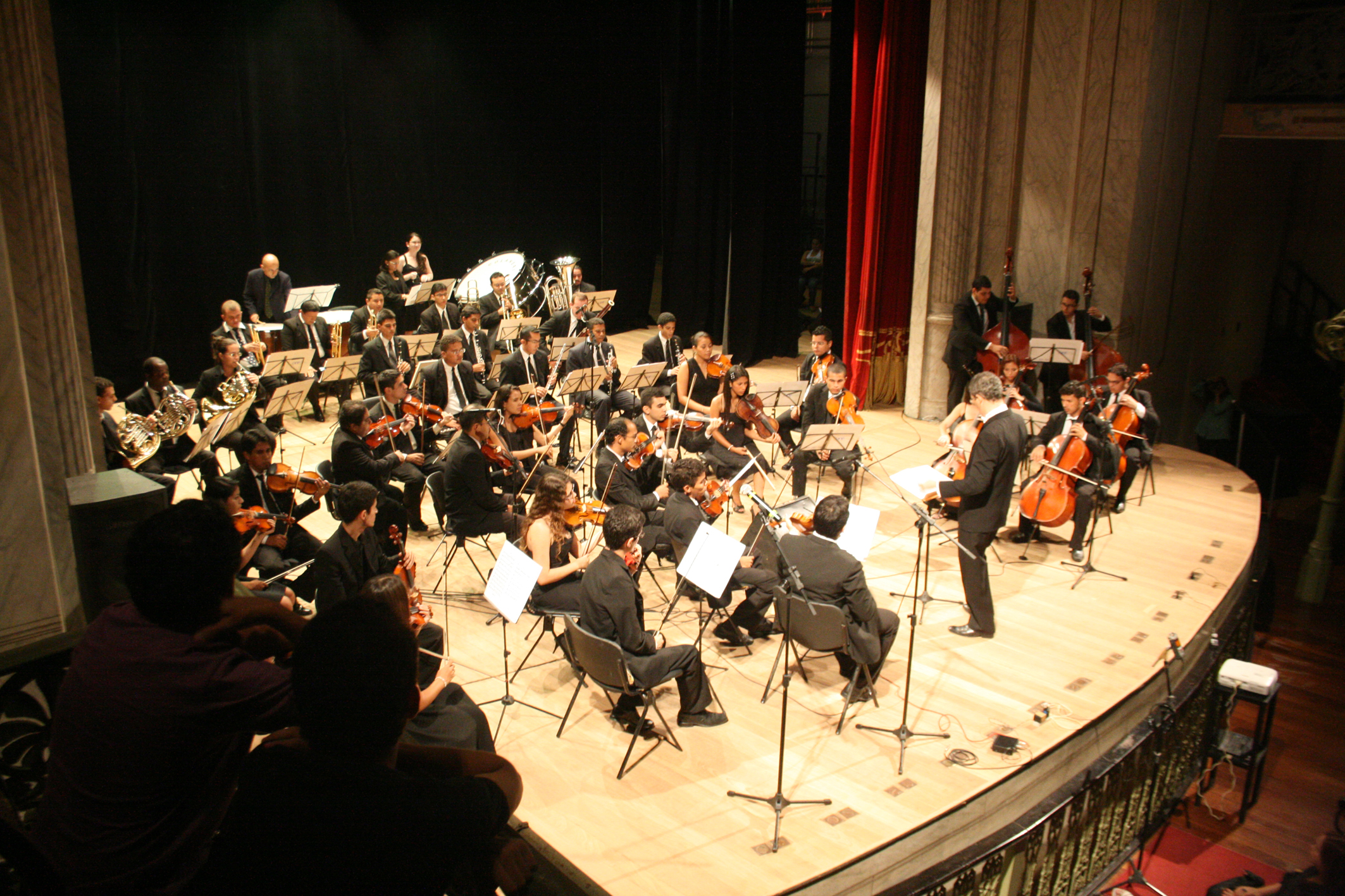 Orquestra Sinfônica da Uece se apresenta nesta terça, no TJA, com regente e músicos argentinos como convidados