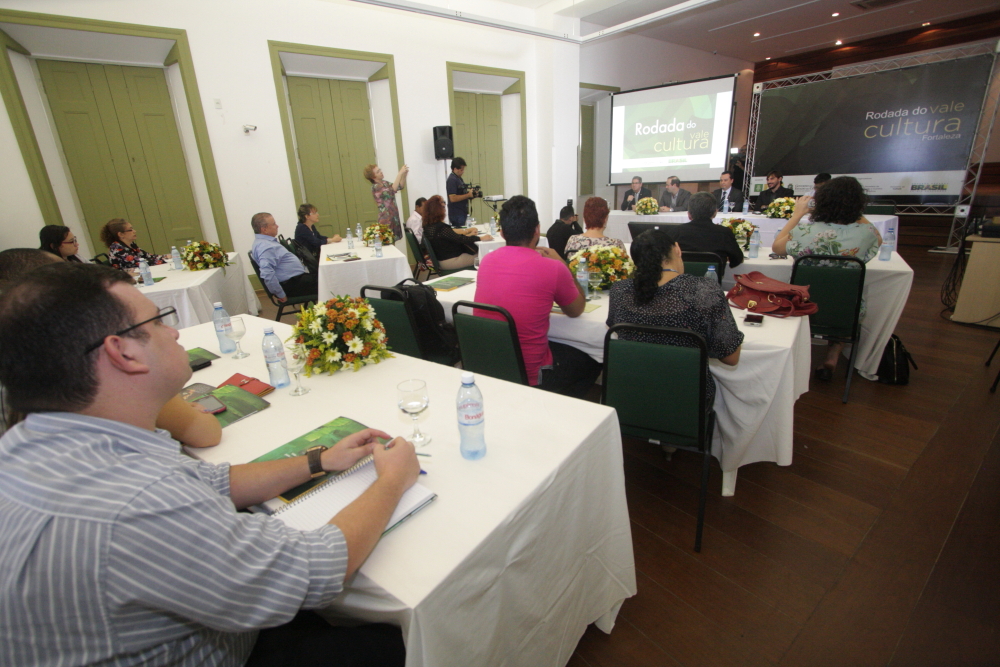 Representantes do poder público, Indústria e Comércio participam da primeira Rodada de Negócios em Fortaleza
