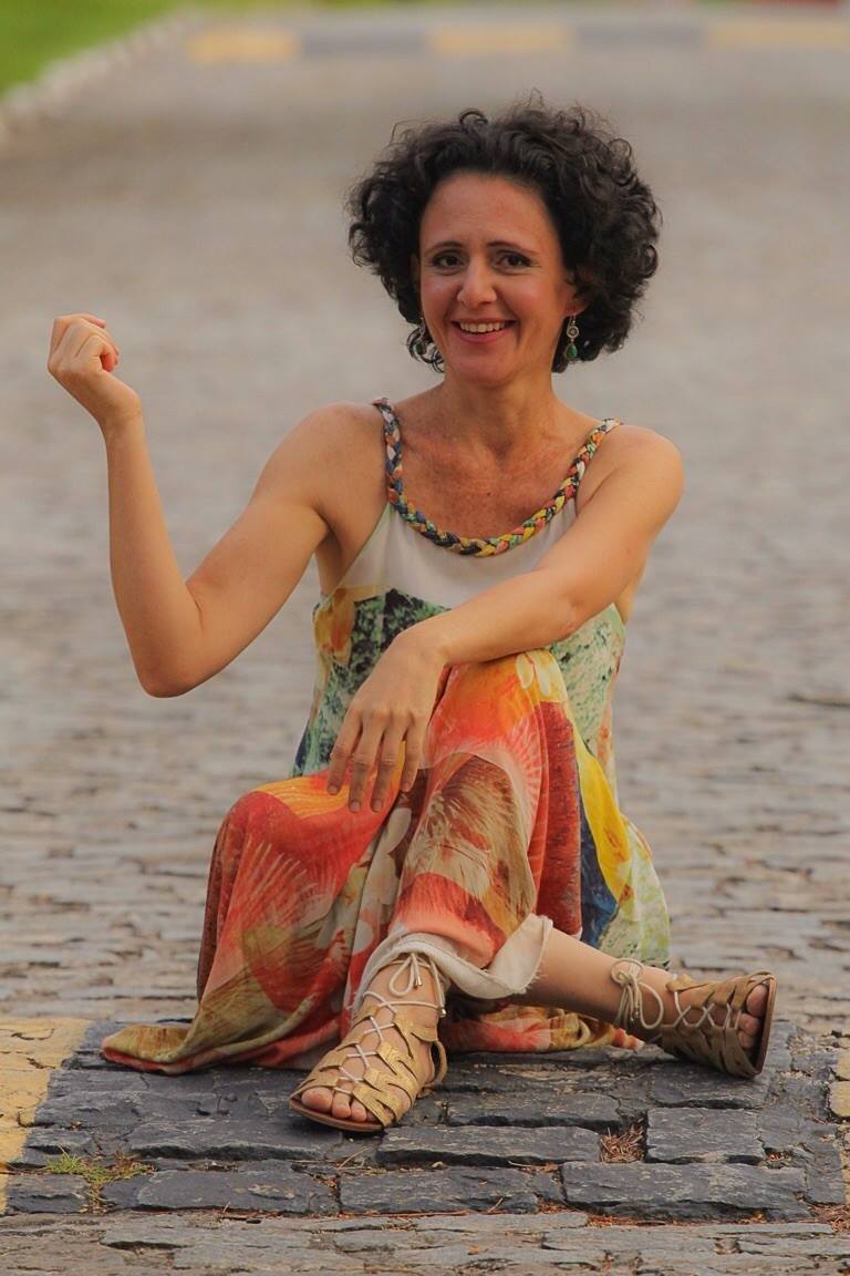 Cineteatro São Luiz recebe neste domingo, 24/1, a paraibana Flávia Wenceslau no show “Te Desejo Vida”. A apresentação conta com a participação de Marcos Lessa e Freitas Filho e direção de Mimi Rocha
