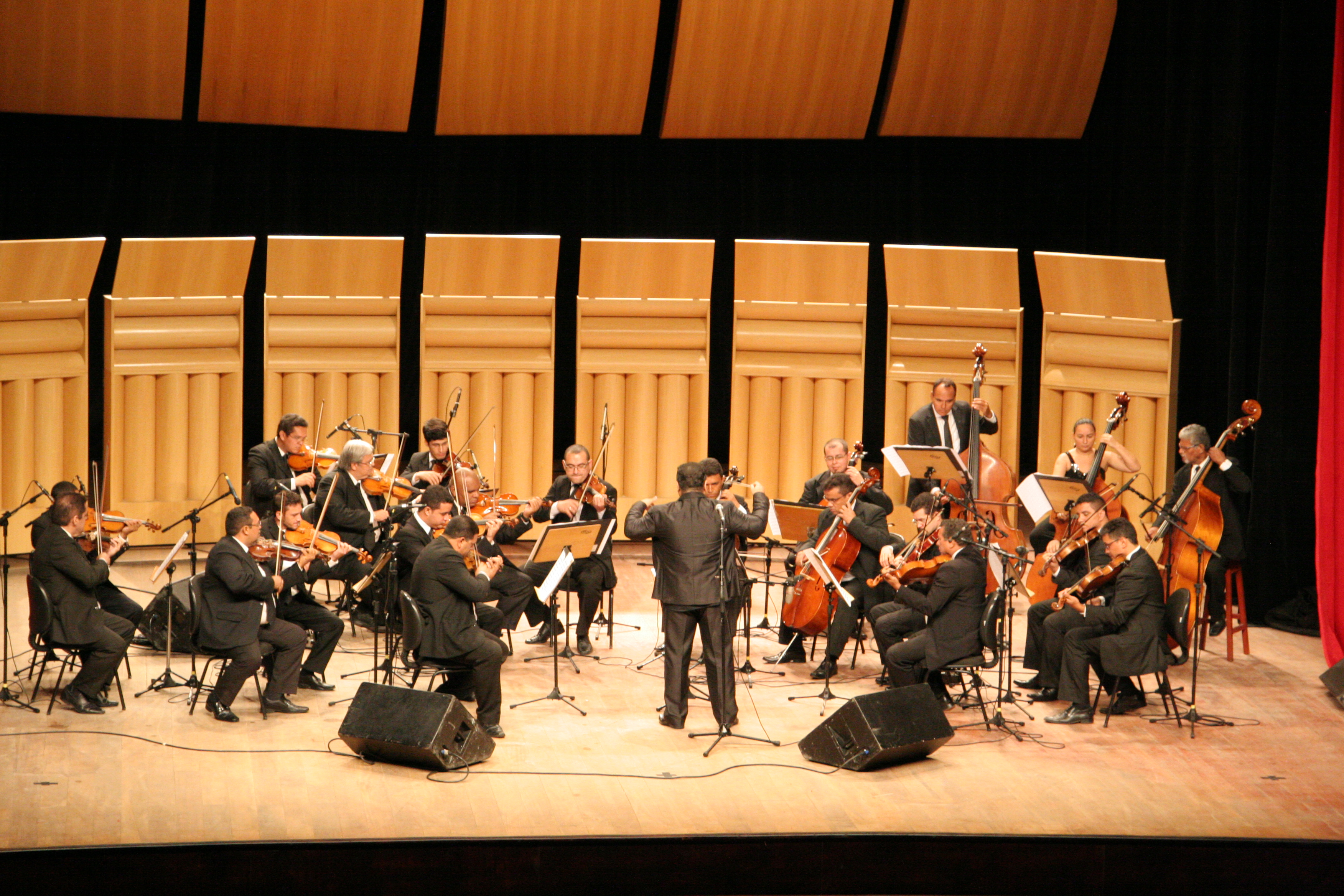 Concertos no Theatro José de Alencar, hoje e na próxima quarta-feira, homenageiam o “quinto beatle” George Martin