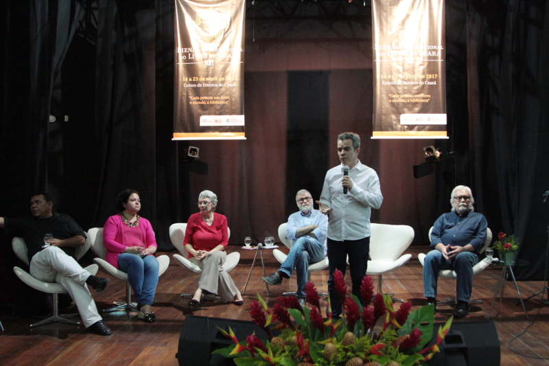 Secult promoveu nesta segunda, 31/10, lançamento da XII Bienal Internacional do Livro do Ceará, com o tema “Cada pessoa, um livro; o mundo, a biblioteca”