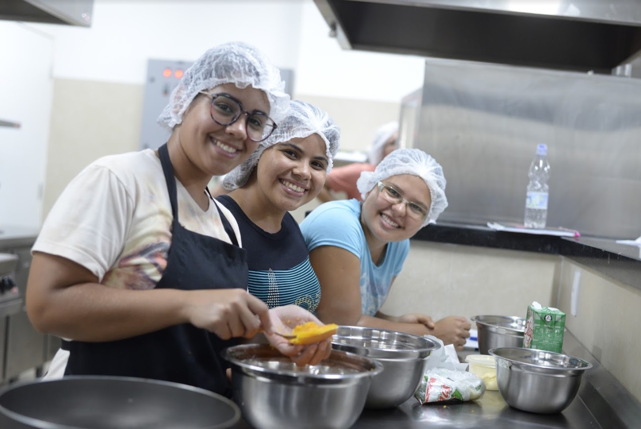 Escola de Gastronomia oferta 120 vagas em cursos básicos gratuitos no mês de junho
