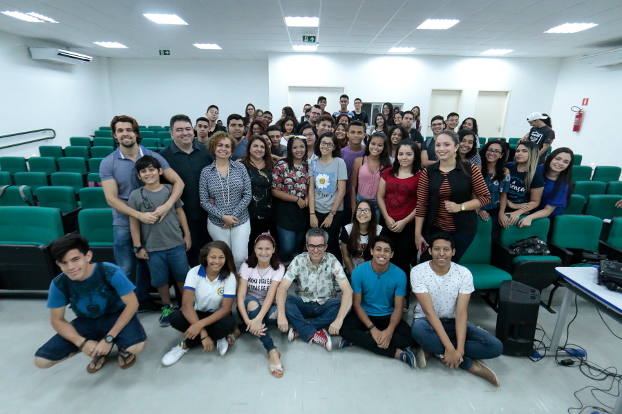 Fabiano Piúba convida estudantes da rede pública estadual para Bienal do Livro