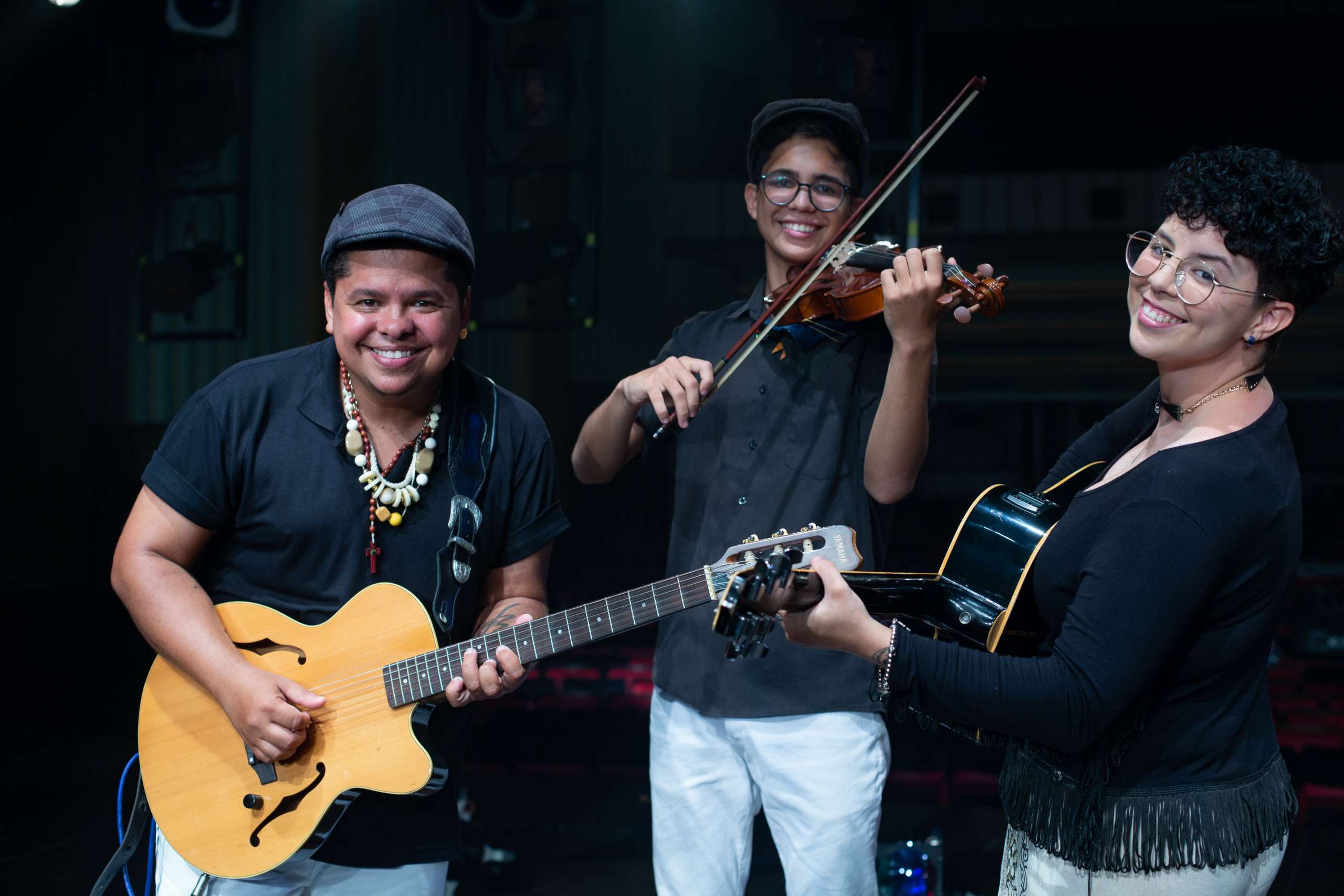 Cineteatro São Luiz celebra Dia dos Pais com show de Edinho Vilas Boas e filhos