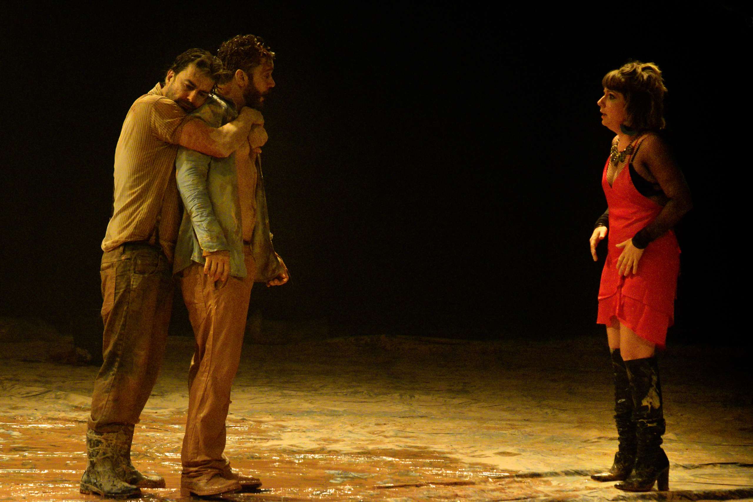 Cineteatro São Luiz recebe o espetáculo “Tom na Fazenda” com o ator Armando Babaioff, em exibição inédita em Fortaleza  