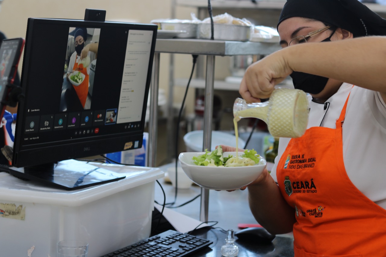 Escola de Gastronomia Social oferta 235 vagas em novembro