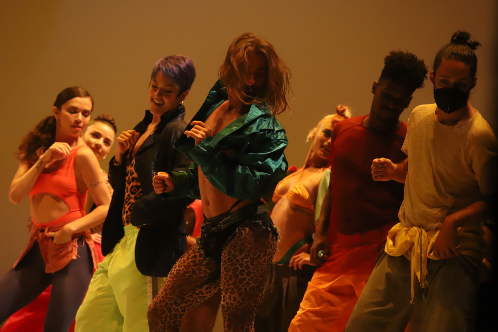 Com apoio da Secult Ceará, 13ª Bienal de Dança teve abertura na noite desta quinta, 9/12