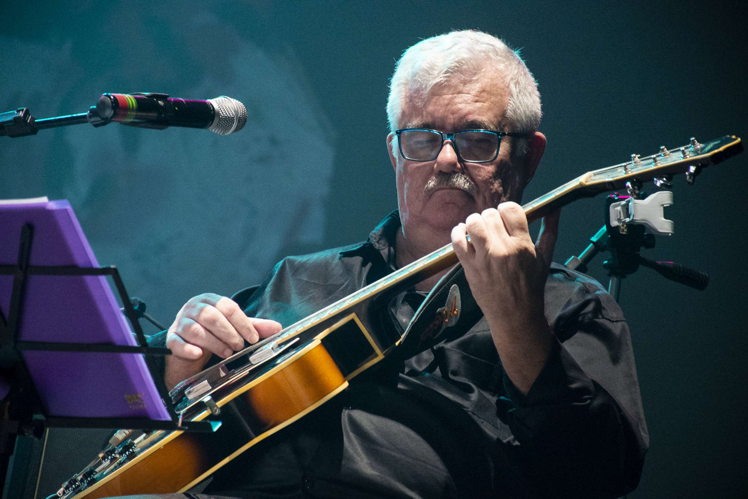 Maestro Luciano Franco e sexteto instrumental fazem show especial no Cineteatro São Luiz