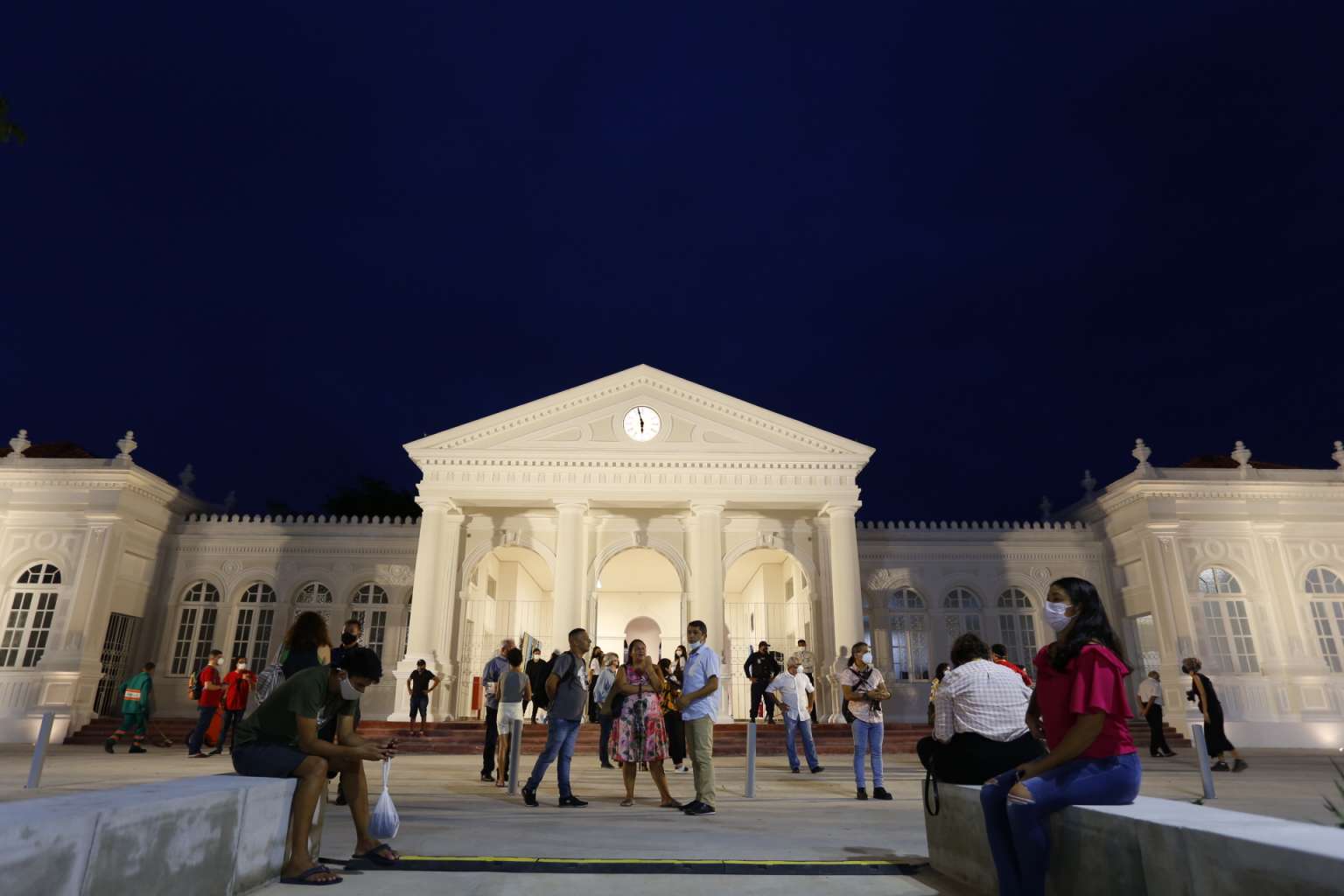Governo do Estado entrega Complexo Cultural Estação das Artes Belchior após obras de restauro e modernização