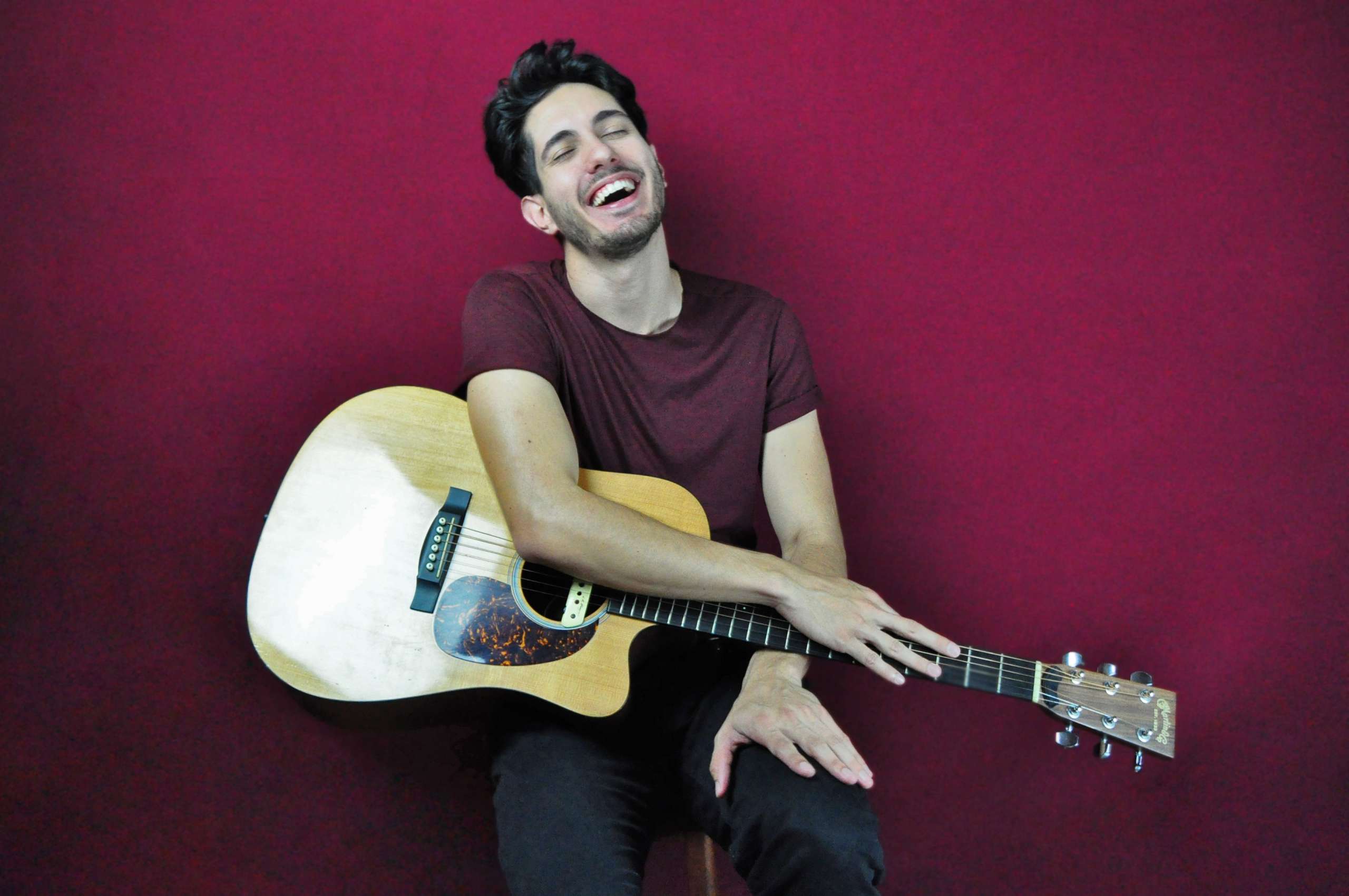 Fernando Malt: Cantor paulistano apresenta show da Turnê “TEU 2022”, dia 18 de junho, na Sala Izaíra Silvino (Foyer) do TJA