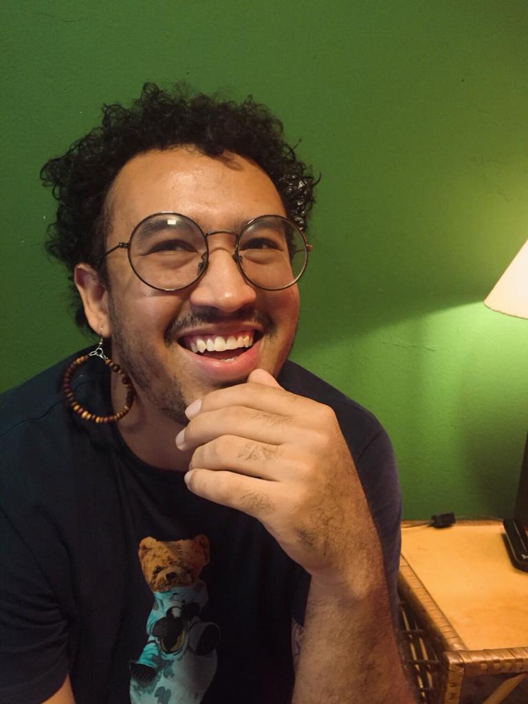 Escritor cearense Oziel Herbert ganha destaque entre os independentes na XIV Bienal do Livro do Ceará