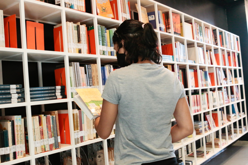 Bece realiza roda de conversa sobre biblioteca pública e a sua dimensão social em unidade prisional neste sábado (10)