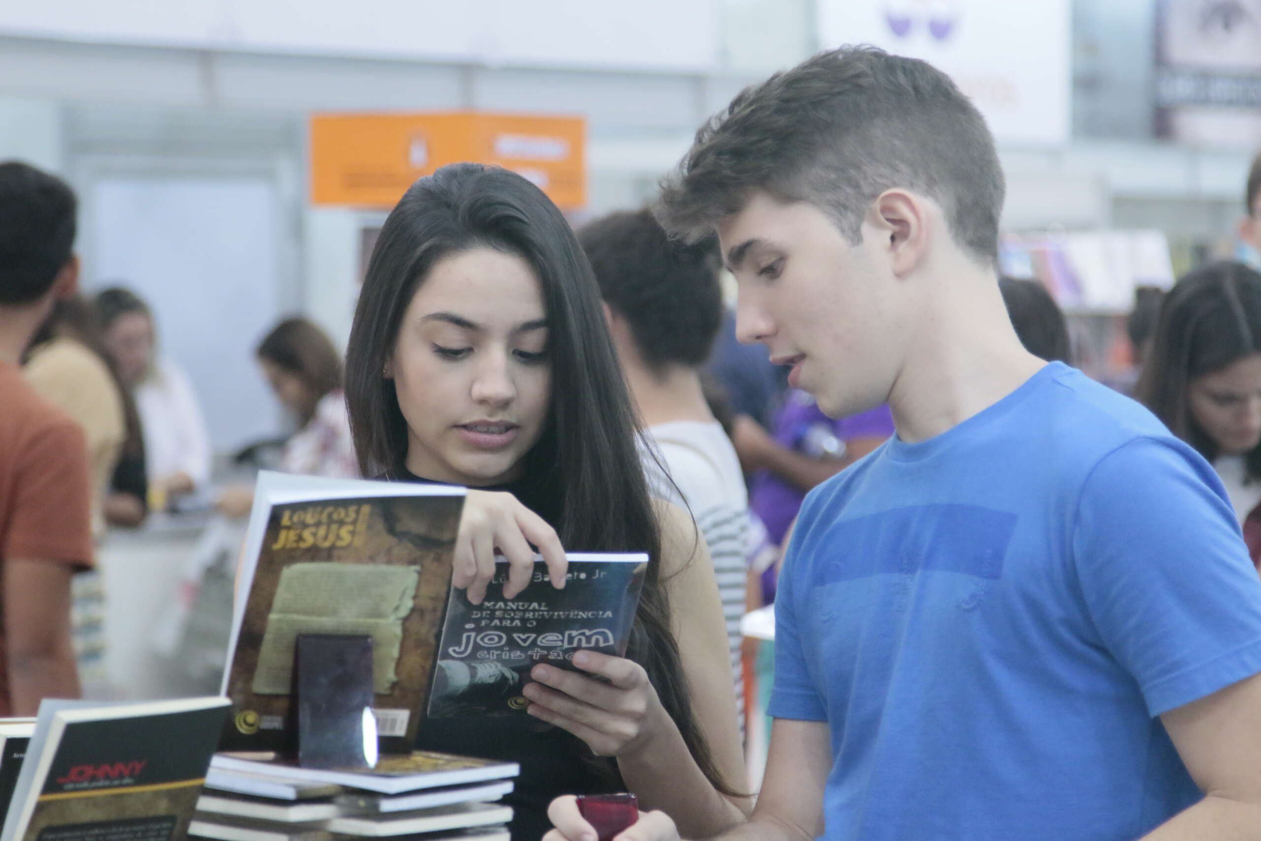 Quer ganhar livros com temas em diversas áreas? Secult Ceará recebe inscrições do ‘Edital para Doação de Acervo Bibliográfico’