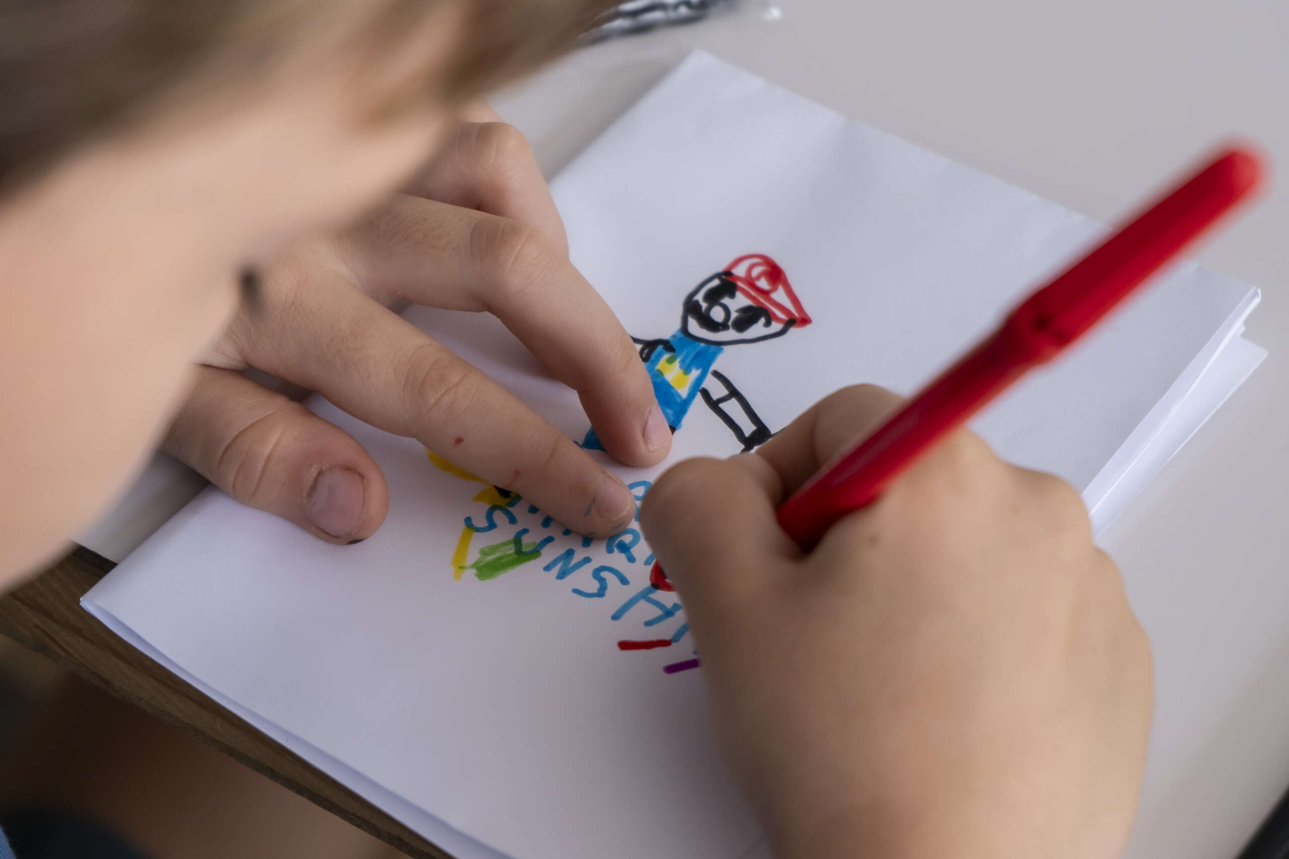Pinacoteca do Ceará encerra abril com ações para comunidade surda, visitas mediadas e programação infantil