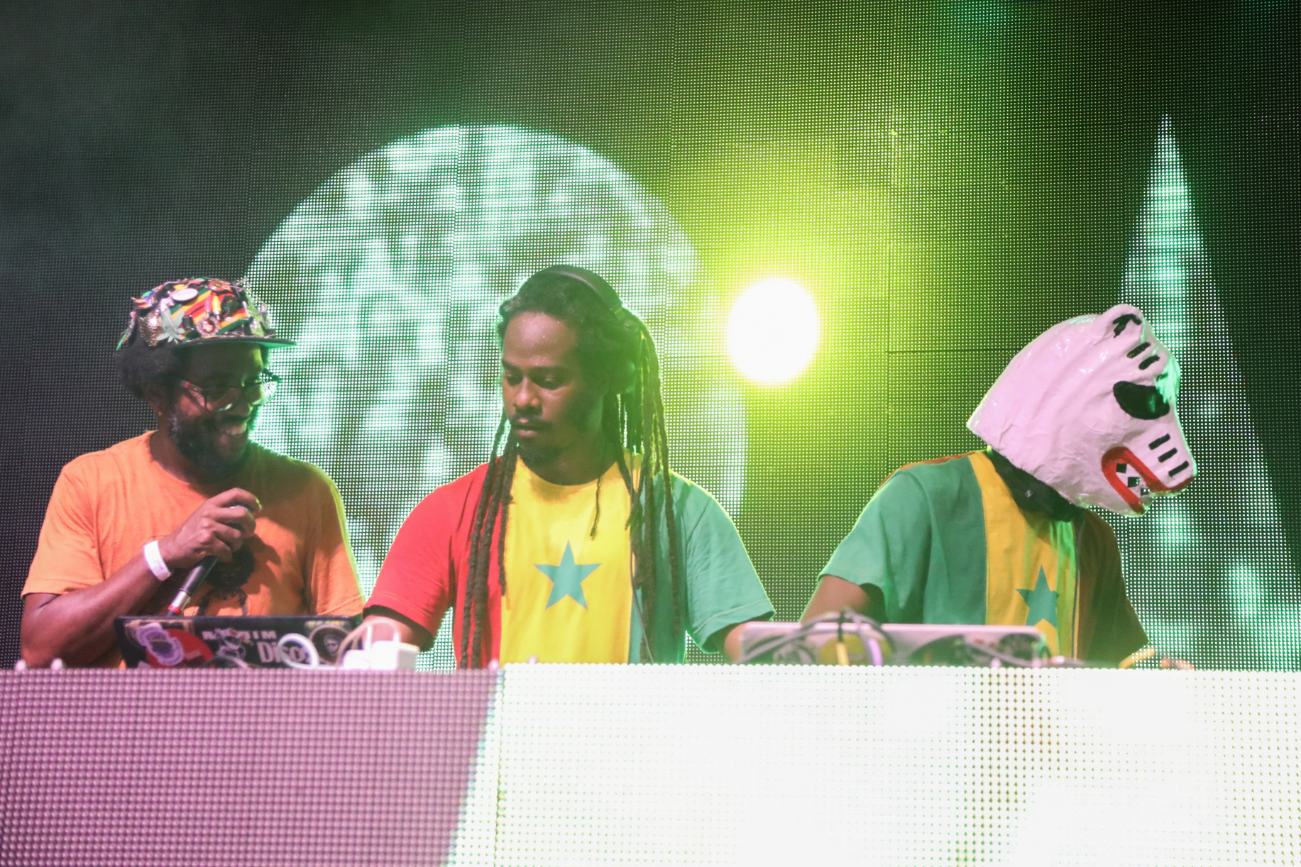Estação Férias celebra a cultura reggae em shows de Donaleda e Ministereo Público Sound System com participação de Luedji Luna