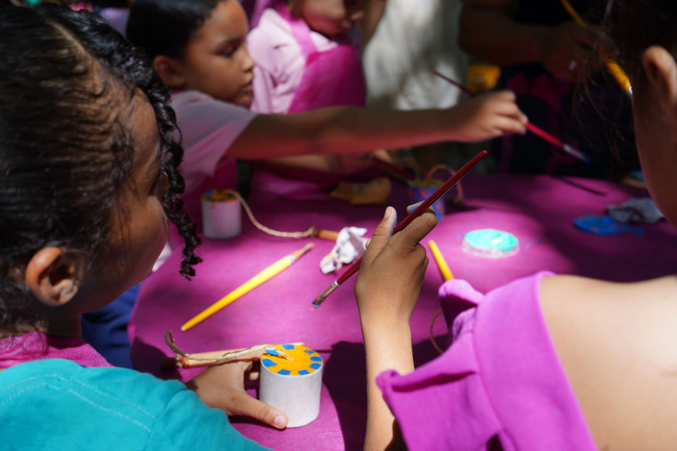 Crianças na KUYA: programação especial em alusão ao dia da criança
